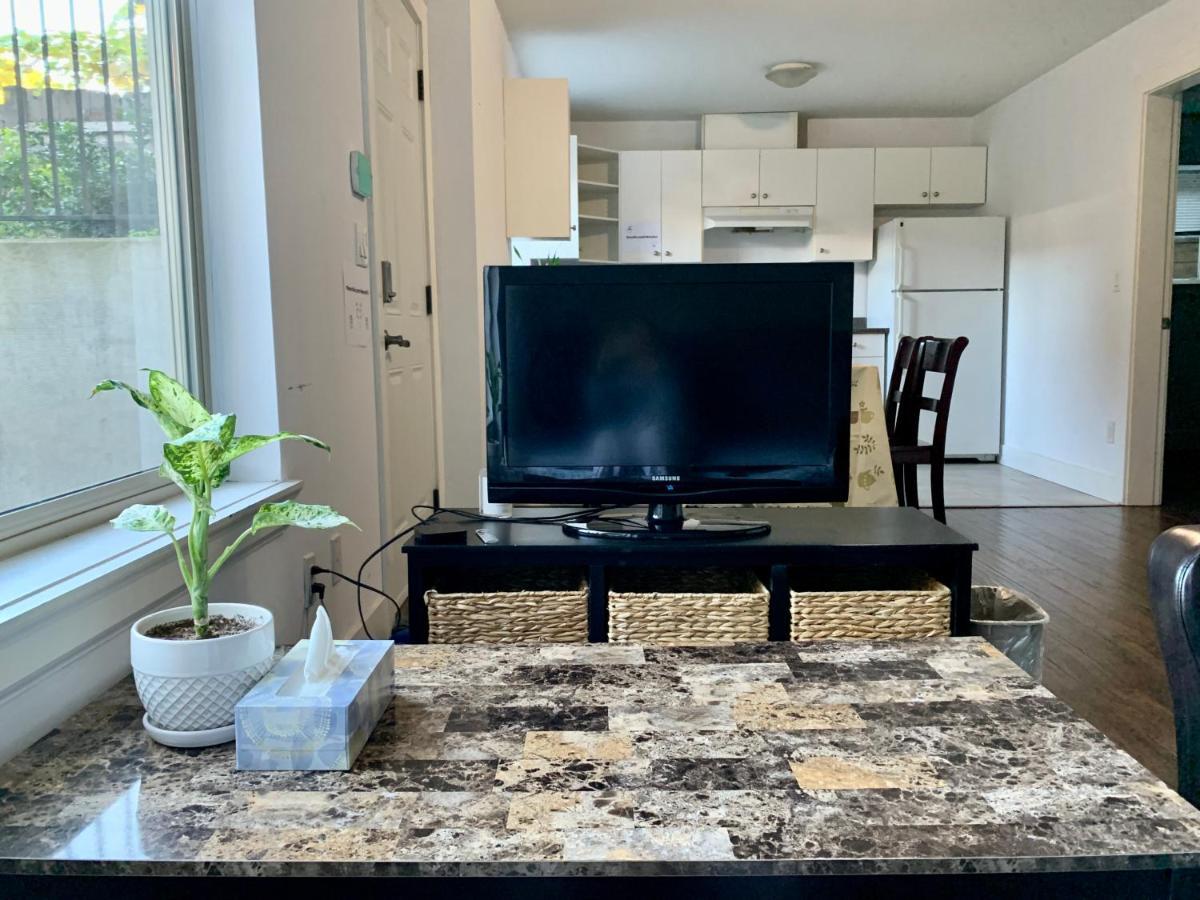 Spacious Burnaby Guest Home Екстериор снимка