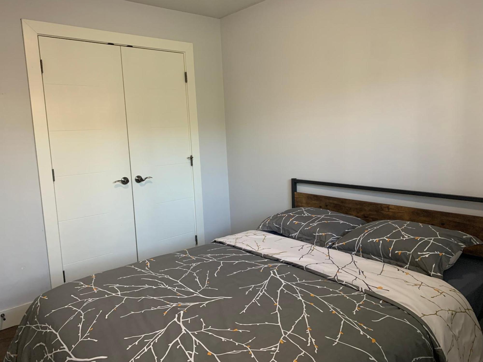 Spacious Burnaby Guest Home Екстериор снимка